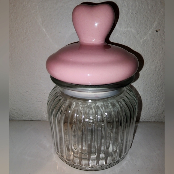 Homegoods Other New Beautiful Jar With Pink Heart Lid Poshmark